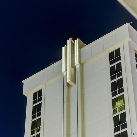 Mgm Signature-22-707 F1 Track & Strip View Balcony ลาสเวกัส ภายนอก รูปภาพ